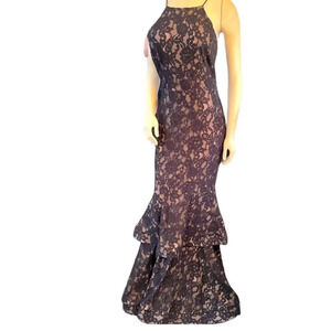 BLACK LACE OVERLAY FLOOR LENGTH TEIRED RUFFLED MERMAID GOWN BY WINDSOR SIZE L